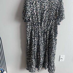 BUNDLE ONLY - 2+ ITEMS

RACHEL Rachel Roy Black and White Animal Print Dress